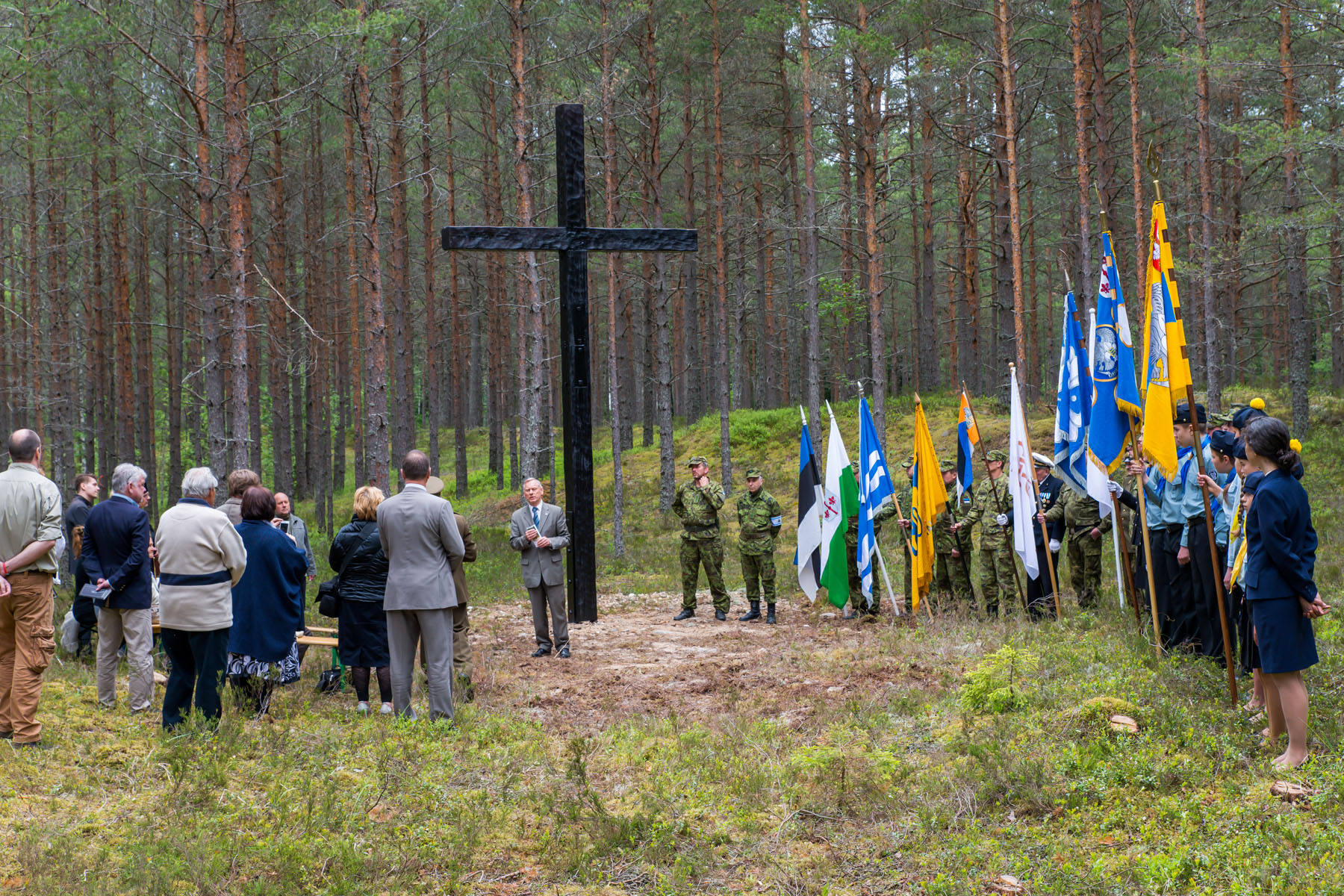 20140620-Oomagi-044.jpg - 20. juuni 2014. Oomäe memoriaali avamine. Foto Mart Mõniste