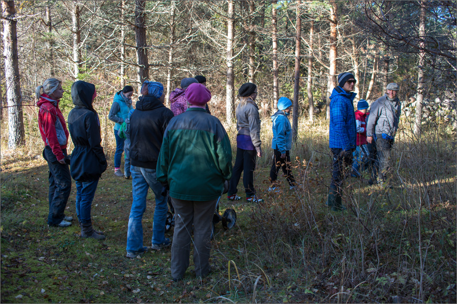 20131025-Reigi-172.jpg - 25. oktoober 2013. Talgud Reigi kalmistul. Foto Mart Mõniste