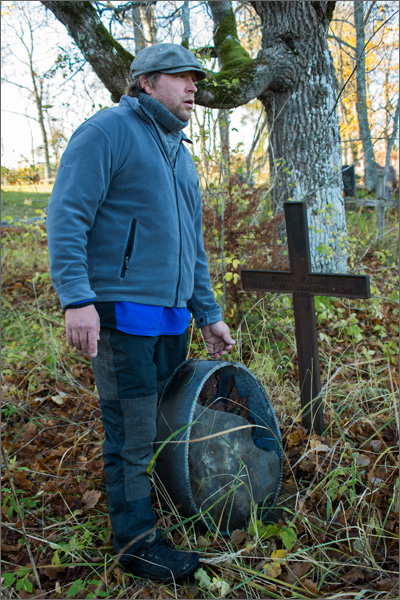 20131025-Reigi-175.jpg - 25. oktoober 2013. Talgud Reigi kalmistul. Foto Mart Mõniste